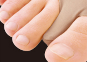 ソルボ外反母趾サポータースキニーパワーフィットの足指パッドの部分